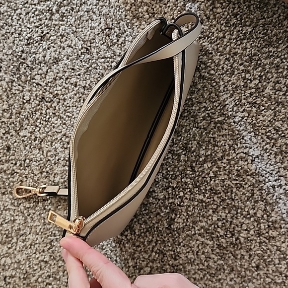 Purse - Picture 6 of 6